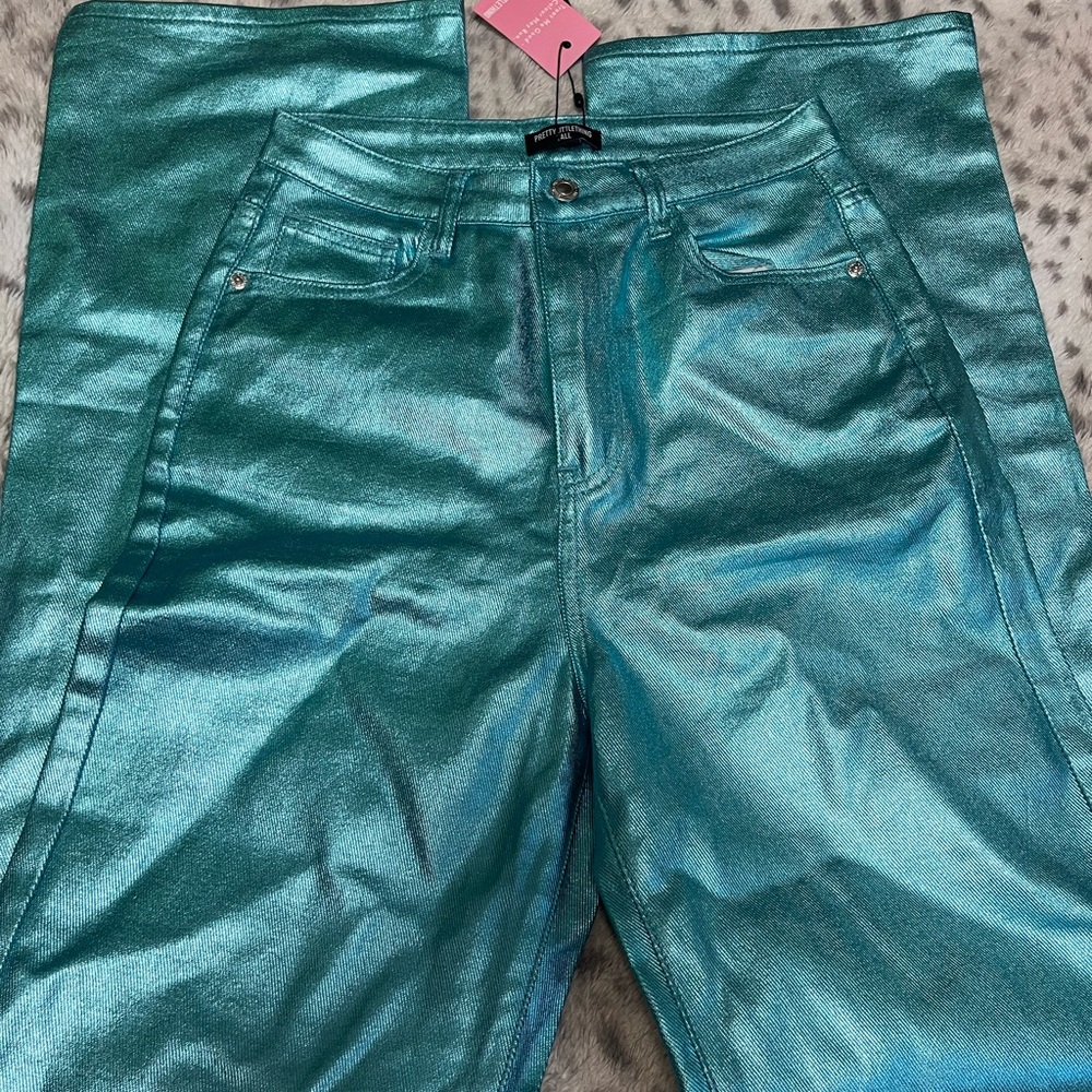 PrettyLittleThing Teal Straight Leg Jeans